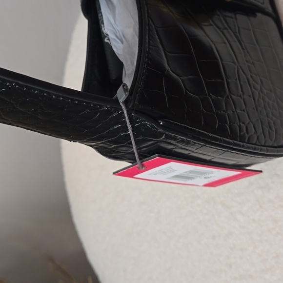 NWT Vince Camuto Barlo Small Shoulder - Picture 13 of 16